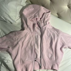 Lululemon cropped scuba